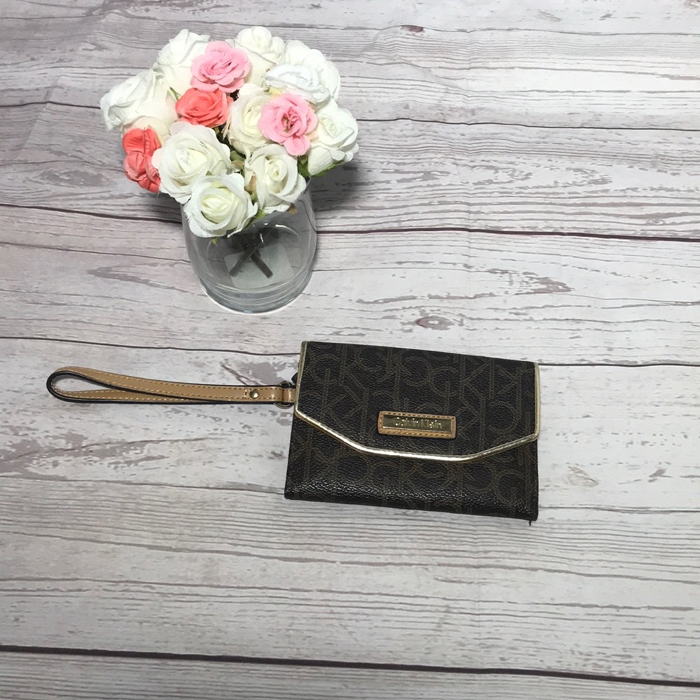 Calvin Klein Wristlet